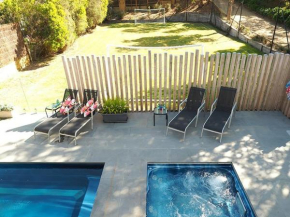 BLAIRGOWRIE POOLSIDE....resort style living